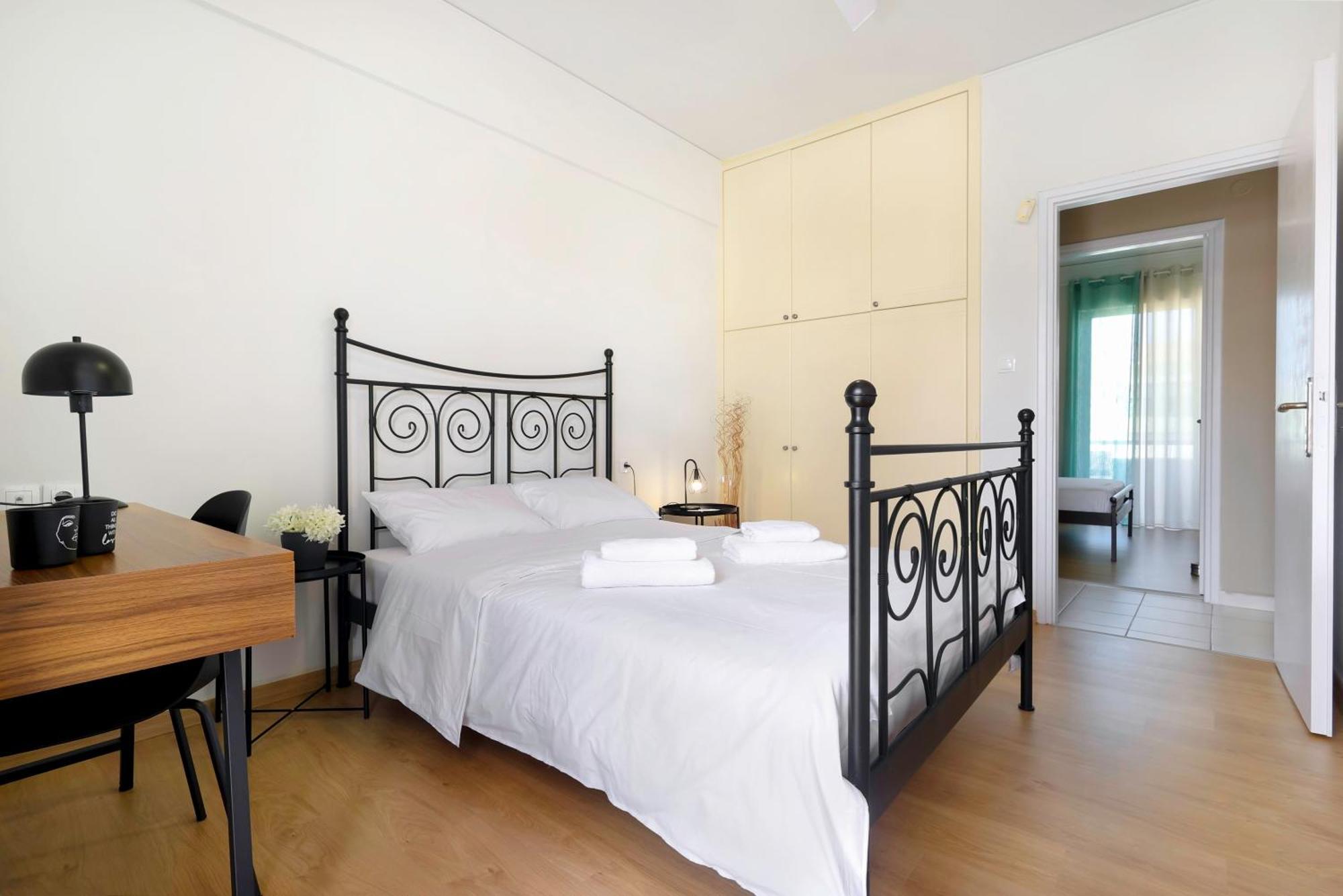Renaissance City Apartment "By Checkin" Héraklion Extérieur photo